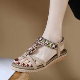 Chic Summer Sandal Flower Comfortable Leisure Beach Flat Sandals For Women Sandles Heels 240228