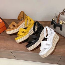 designer Wedge Sandals Leather Slip On Beach Narrow Band Leisure Wedge Shoes Straw Muffin Soles Loafers Shoes Flats Luxury Womens High Geeled Sandal