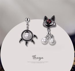 Thaya 925 Sterling Silver Earring Cute Black Cat Paw Stud Japanese Style For Women Ear Fashion Fine Jewellery 2106183711021