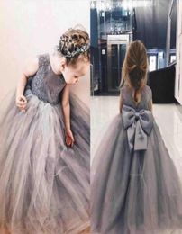 2019 Grey Princess Flower Girl Dresses Jewel Big Bowl Lace Applique Girls Pageant Dresses For Toddlers Children A Line Kids Birthd2464380