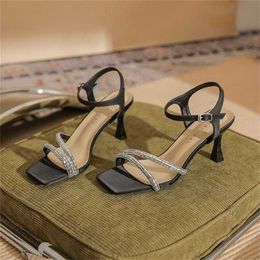 Top Summer Sandal Heels Womens Slim Versatile Sandles Water Diamonds With Open Toe Slippers Women Stiletto Sandals Shoes Flip Flop Fenty Slides 240228