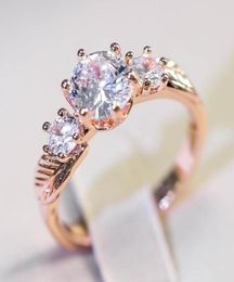 Wedding Rings Exquisite Crystal Rose Gold Ring For Women Special Leaf Shape With White Zirconia Female Band Gift7109471