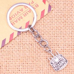 Keychains 20pcs Fashion Keychain 18x15mm Birthday Cake Pendants DIY Men Jewellery Car Key Chain Ring Holder Souvenir For Gift