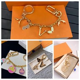 Luxury designers keychains Letters with diamonds designers keychain top Car Key Chain Women Buckle jewelry Keyring Bags Pendant Ex286i