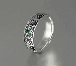 Huitan Retro Anniversary Gift Ring for Women with Vintage Leaves Engraved with One Tiny Green Cubic Zircon Stone Finger Rings Q0704490087