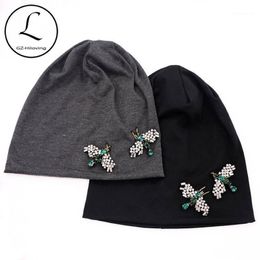 GZhilovingL 2020 New Spring Women Bug Appliques Slouch Beanies Hats Thin Soft Cotton Skullies Hat And Caps Ladies Winter hats1261d