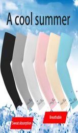 Ice silk 1Pair Outdoor Cooling Arm Sleeves Sun protection cuff Arm Warmers for Cycling Basketball Football Running Sports Sleeve C7199425