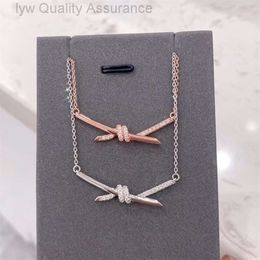 Designer Tiffanyco necklace t Familys Same Style Necklace Knot Set with Diamond Zircon Rose Gold Lock Bone Chain Brass Plated Female Star Same Style Necklace Ornamen