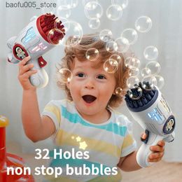 Novelty Games 32 Holes Children Bubble Machine Toys LED Light Astronaut She Electric Automatic So Bubbles Gun for Kids Outdoor Gifts 230706 Q240307