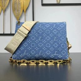 Coussin Designer-Umhängetasche mit Griff, neue modische Damen-Ledertasche, hochwertiger Schultergurt, Pochette