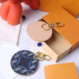 Designer Fashion Keychain Letter Printing Round High Quality Basketball Key Chain Unisex PU Leather Alphabet Pattern Car Keys Ring2405