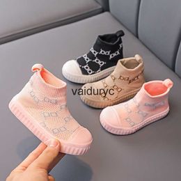 Athletic Outdoor Baby walking shoes boys soft soled shoes girls socks shoes breathable childrens primary and secondary school childrens single shoes trendH240307