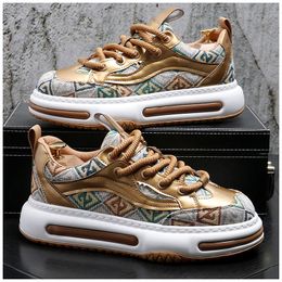 Fashion Design Men Canvas Shoes Platform Men Skate Sneakers Comfort Breathable Man Gold Brand Shoes Zapatillas De Hombre