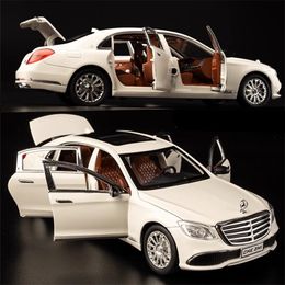 1 24 E-Class E300 L Alloy Car Model Simulation Diecasts Metal Vehicles Car Model Sound and Light Collection Childrens Toys Gifts 240306