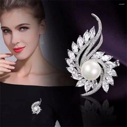 Brooches Luxury Rhinestone Women Brooch Pin Trend Animal Flower Feather Alloy Pins Bridal Dress Wedding Jewellery Gift Broches