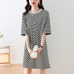 Dress 2023 Summer Fashion Trend Simple Round Neck Stripe Loose Relaxed Oversize Covering Belly Slim Women's Aline Short Sleeve Dress