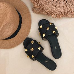 fashion quilting sexy Slipper Mule ROMAN STUD Sliders sandal luxurys Casual shoes rivet outdoor Summer Beach Leather flat Designer Slide black white loafer gift box