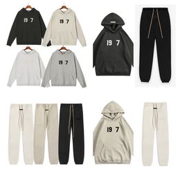 Tracksuit men designer two-piece European and American tracksuit fashion women's hoodies sweatshirt sports pants loose casual men's clothing