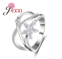 Cluster Rings 925 Sterling Silver Trendy Cross Finger Ring For Women Beautiful Cubic Zirconia Flower Accessories Birthday Annivers4164524