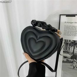 Messenger Bags Shoulder Bag for Women Love Heart Shape Handbags designer luxury bag Crossbody Female Bags Solid Pu Leather Top Handle BagL2403