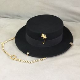 luxury- Black cap female British wool hat fashion party flat top hat chain strap and pin fedoras for woman for a street-style shoo333h
