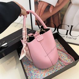 Instagram trend super hot internet celebrity live streaming womens bag ladies bag 2023 new Korean version bucket bun mother bag