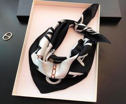 Silk Scarfs Head Scarf Designer Designer with Box Women Lightweight Square Medium Headband Shawl Twilly Character Letter Animal Pr5216493