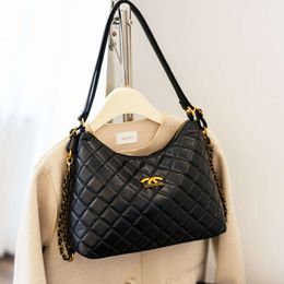 Factory Design Direct Store 2024 New Single Shoulder Underarm Womens Bag Classic Lingge Design Simple and Elegant Style