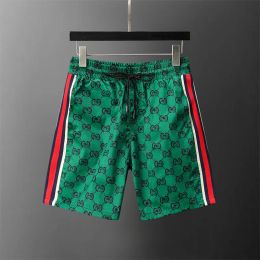 Designers de roupas esportivas moda masculina shorts verão fitness correndo masculino calça curta na altura do joelho respirável malha praia calças