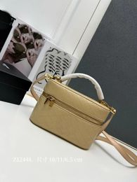 Gold buckle sheepskin new toiletry bag, cosmetic box, shoulder bag, designer bag, mini ladies large capacity bag, wallet card bag, mobile phone bag, lipstick bag