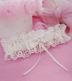 European Style Bridal Garters 2021 Satin Lace Wedding Garter Crystal in Ivory Color 3466cm Length4342269
