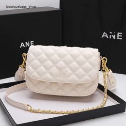 Factory Shop Direct Store Womens New Xiaoxiangfeng Lingge Chain Bag Fashion Genuine Leather Versatile One Shoulder Crossbody