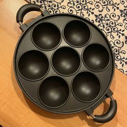 7 Hole Cooking Cake Pan Cast Iron Omelette Pan Non-Stick Cooking Pot Breakfast Egg Cooker Cake Mould Kitchen Cookware Kitchenware 240227