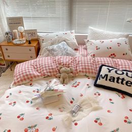 Kawaii Cherry Duvet Cover Set Pillowcase Flat Sheet Floral Boys Girls Twin Full Size Soft Bedding Kit Korean Ins Style Home Use 240228