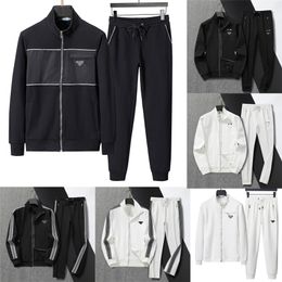 Mens Tracksuit Luxury Designer Sets Jogger Sweatshirts Hoodie Jackets Sweatsuits Men Women Casual Track Suits M-XXXL