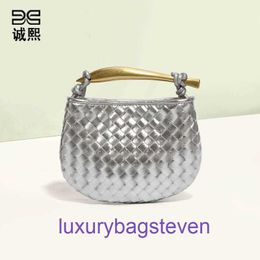 Luxury Designer tote Bags Bottgs's Vents's sardine online store New series hand woven bag Fashion casual mini handbag Trend single shoulder with real logo