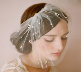 Short Face Veil for Bridal Pearls One Layer Tulle Comb Vintage Wedding Accessories for Bridal Women039s Party Accessories6010869
