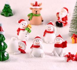 Miniature Christmas Tree Santa Claus Snowmen Terrarium Accessories Gift Box Fairy Garden Figurines Doll House Decor8929160