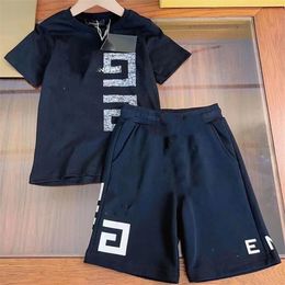 2024 new designer mens and womens short sleeve shorts classic brand clothing set fashion womens letter skirt set childrens clothing 90160cm a18