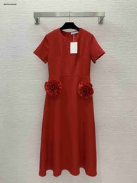 Роскошное платье Брендовые женские платья дизайнерские юбки Женская мода с логотипом Большие цветы украшают платье с тонкой талией 8 марта