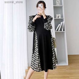 Maternity Dresses French Maternity Dress Spring Clothes For Pregnant Women 2023 New Fashion Plaid Patchwork O-Neck Long Sleeve Pregnancy Vestidos L240308