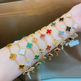 18k Bangle Classic 4/four Leaf Clover Designer Bracelet White Red Blue Agate Shell Mother-of-pearl Charm Bracelets Gold Plated Wedding Woman Fashion Jewellery 240308