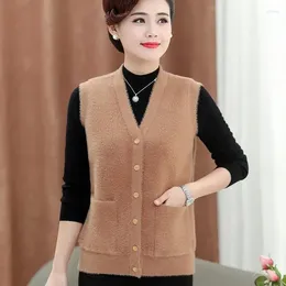 Women's Vests 2024 Autumn Winter Women Sleeveless Single Breasted Warm Velvet Fleece Vest Female Fashion V-neck Casual Jacket Waistcoat C37