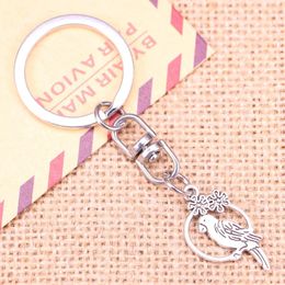 Keychains 20pcs Fashion Keychain 14x28mm Bird Parrot Birdcage Pendants DIY Men Jewellery Car Key Chain Ring Holder Souvenir For Gift