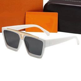 Luxury designer Sunglasses Luxury Sunglasses Stylish Fashion High Quality Polarised for Mens Woman Glass UV400 With box311w