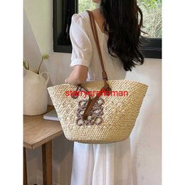 Luxury Handbags Anagram Basket Bag Magazine Style Luo Family Grass Woven Bag Womens French Rattan Woven Retro Woven Large Bag Vacatiohave logo HBXS7G