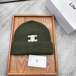 Designer beanie Luxury bonnet Mens womens beanie fall winter thermal knit hat ski brand bonnet High Fashion plaid Skull Hat warm cap Knitted hat good 1LXID