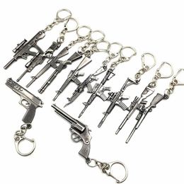 Whole 50pcs Lot Game Gun Model Key Chain Metal Alloy Key Rings Keys Holders Size 6cm Blister Card Package Key Chains2720