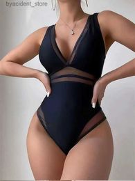 Women's Swimwear Sexy V-neck One Piece Swimsuit Women Mesh Patchwork Swimwear Solid Sport Summer Beach Swimming Bathing Suit Woman Monokini S-XL L240308