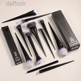 Makeup Brushes KVD11Pcs Makeup Brushes Set #10 20 25 35 40 1 2 4 22 Shade+Light Lock-it edge Powder Foundation Concealer Eye Shadow Beauty Tool 240308